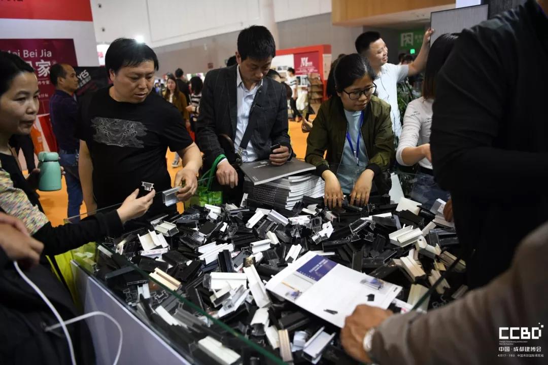 第二天 | 2019成都建博會(huì)耀世來襲,你不容錯(cuò)過的精彩(圖10) 第二天 | 2019成都建博會(huì)耀世來襲,你不容錯(cuò)過的精彩(圖10)